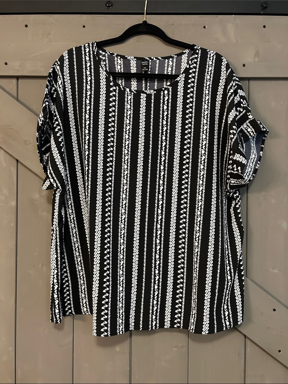 Black & White Vertical Stripe Short Sleeve Blouse